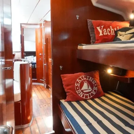 Båthotell Barents Sail Sailboat Njord 2 Tromsø